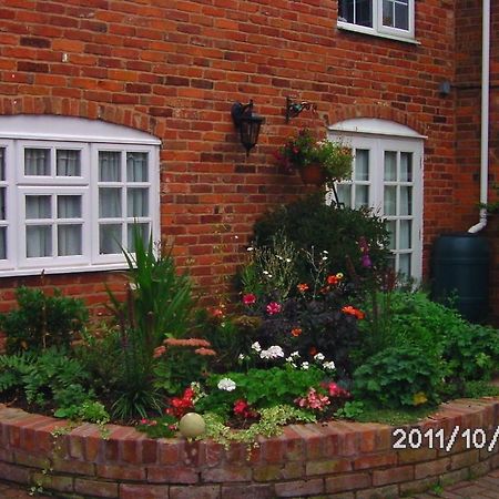 The Old House Bed & Breakfast Atherstone Exterior photo